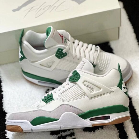 Jordan 4 Green Metallic AJ4